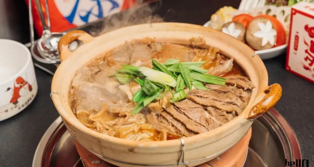 体现菜品新鲜餐饮宣传的标语,美食螺蛳粉宣传标语吸引人