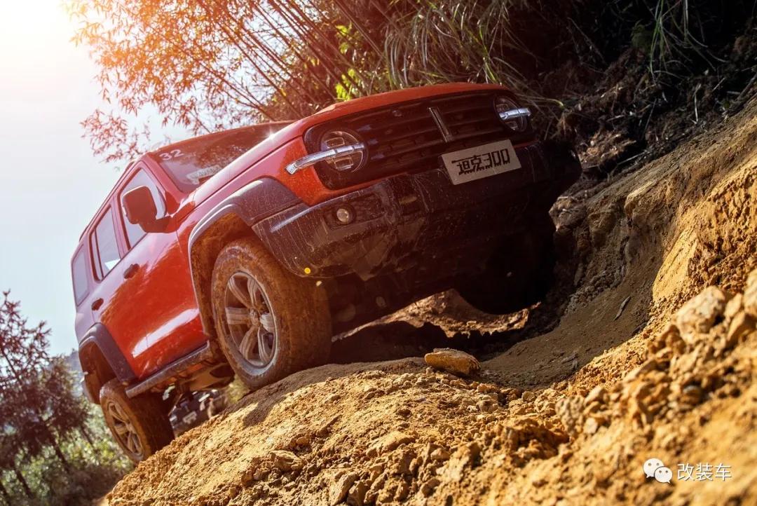 坦克300高颜值改装方案,坦克300改装回头率有多高