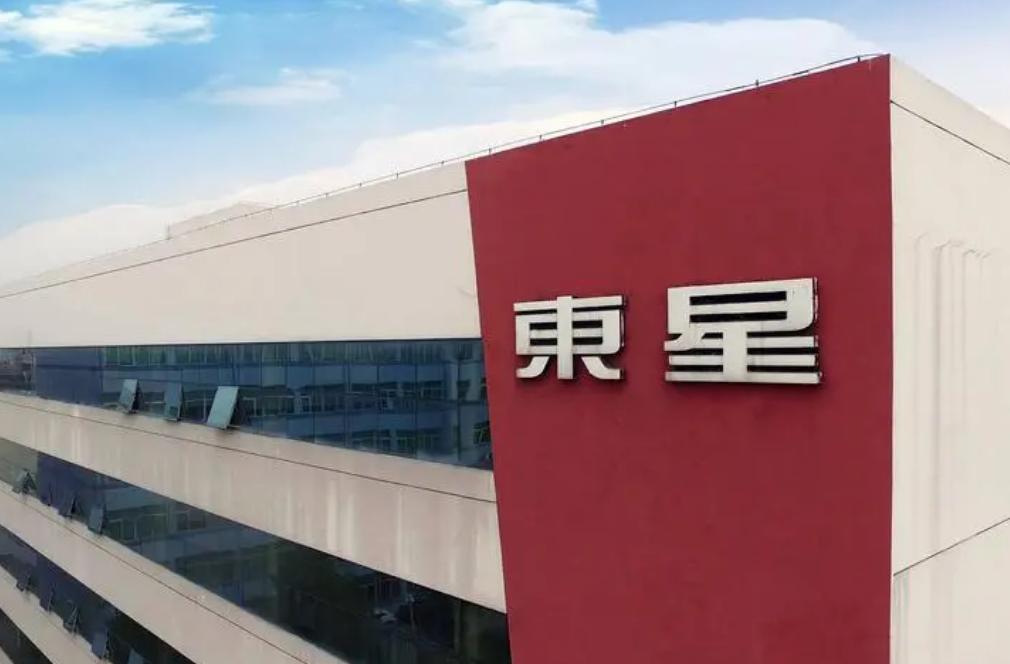 一出狱，就逃到了国外！湖北前首富心酸自述：监狱的生活太残酷了