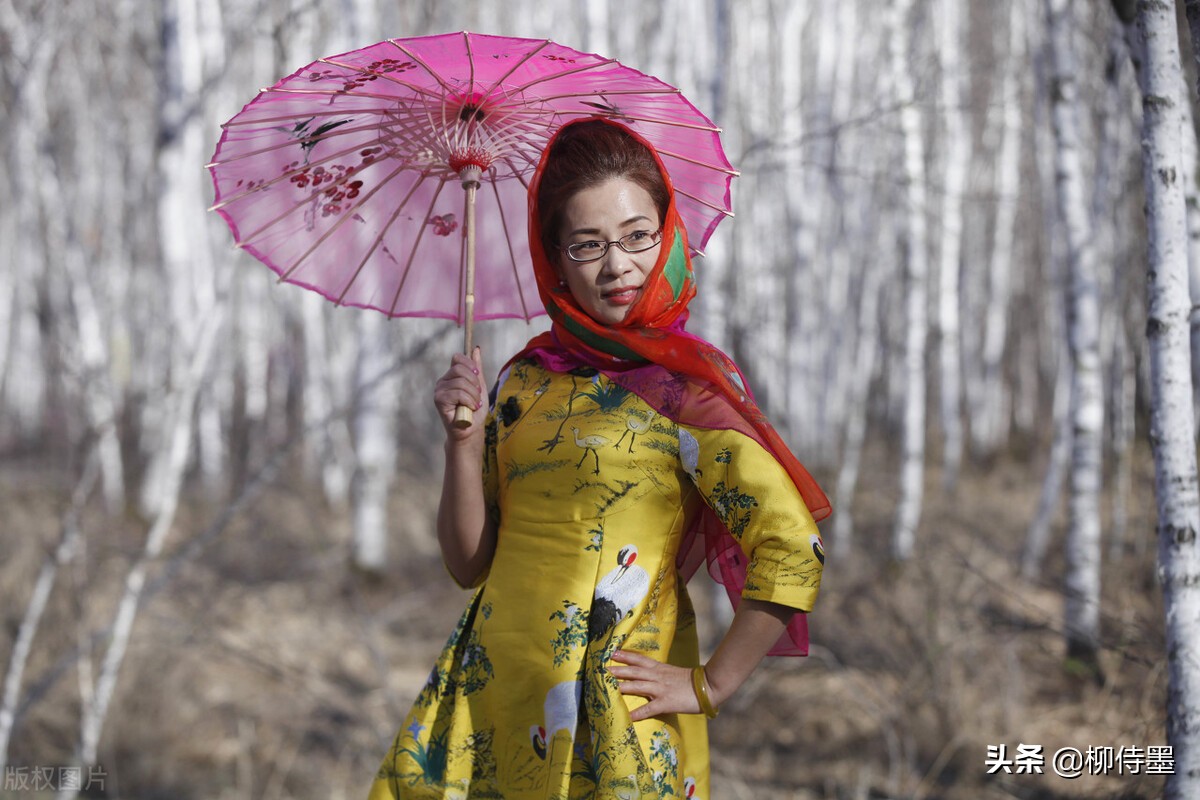 脸宽女生拍摄技巧,拍照显脸小摄影技巧