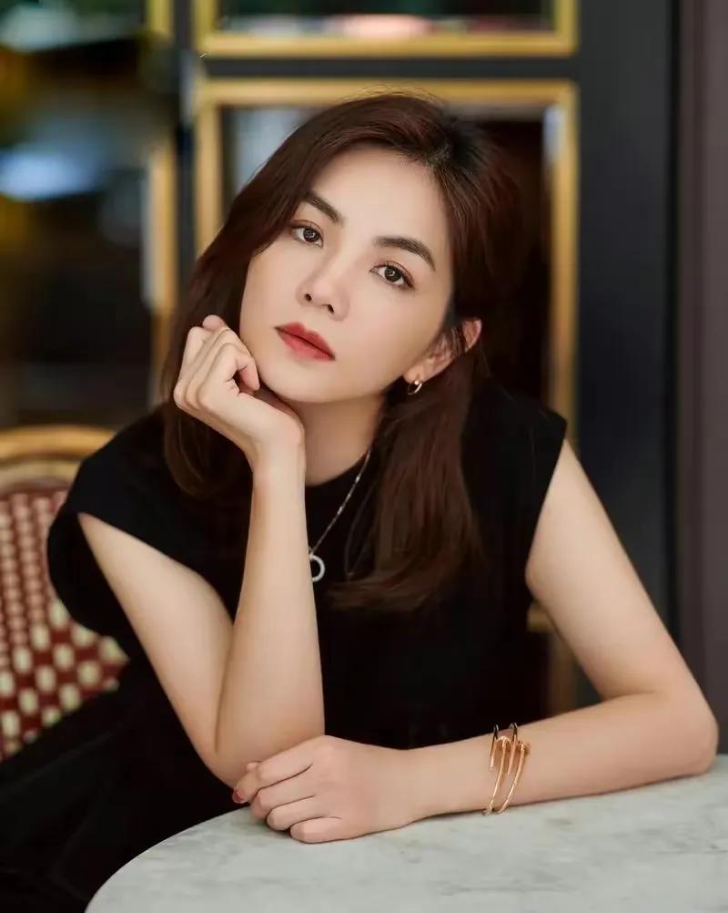 陈嘉桦ella乘风破浪歌曲恋人未满,浪姐陈嘉桦为什么能唱恋人未满