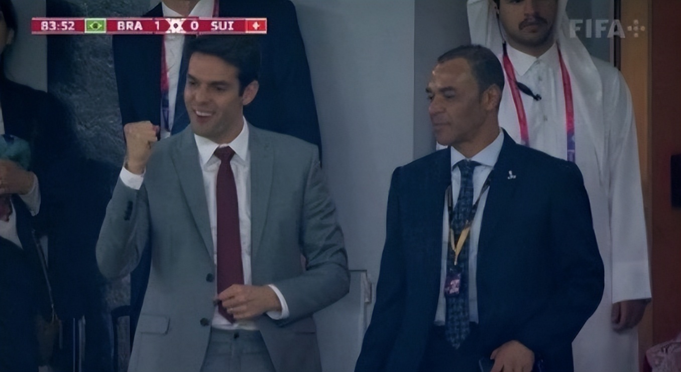 卡卡罗纳尔多世界杯,罗纳尔多世界杯捧杯