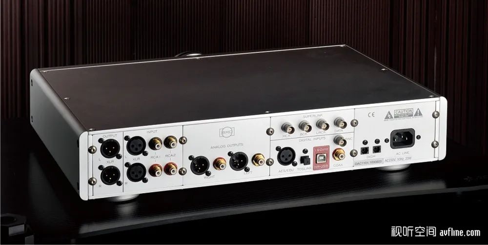 领略德国音响文化精髓：B.M.C.AudioDAC1解码前级、M3单声道后级