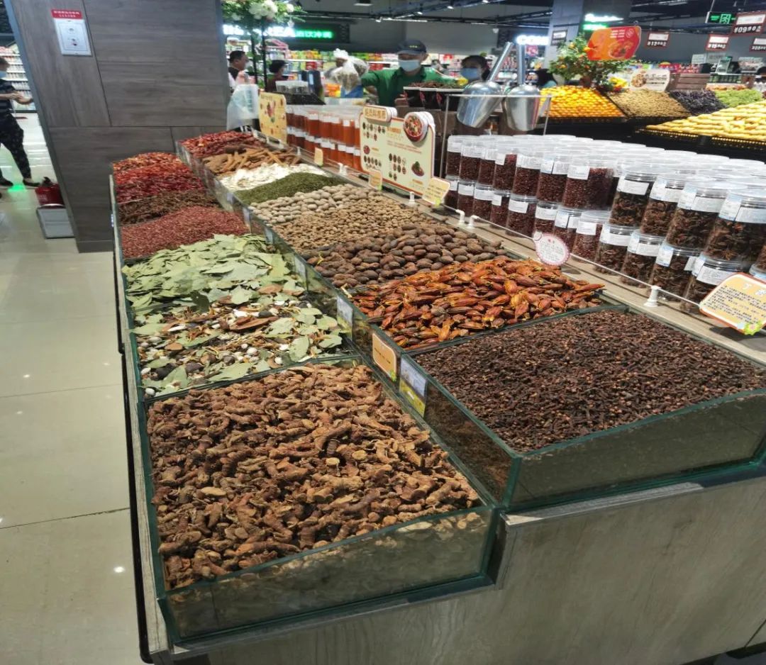 门店业绩从300万到2个亿的秘诀,信誉楼20年营收