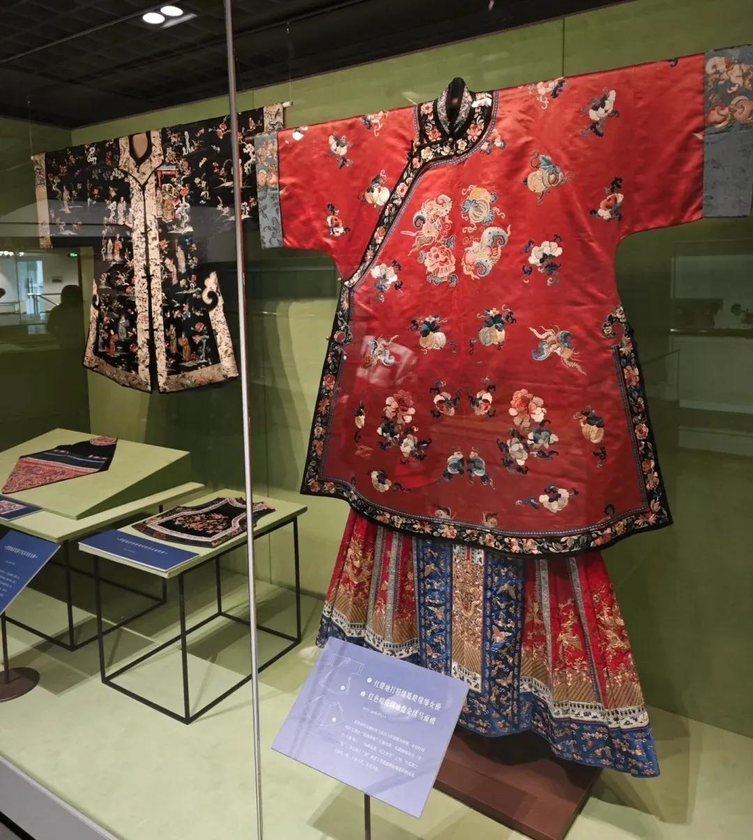 中国丝绸博物馆和中国之江博物馆,博物馆中国的服装