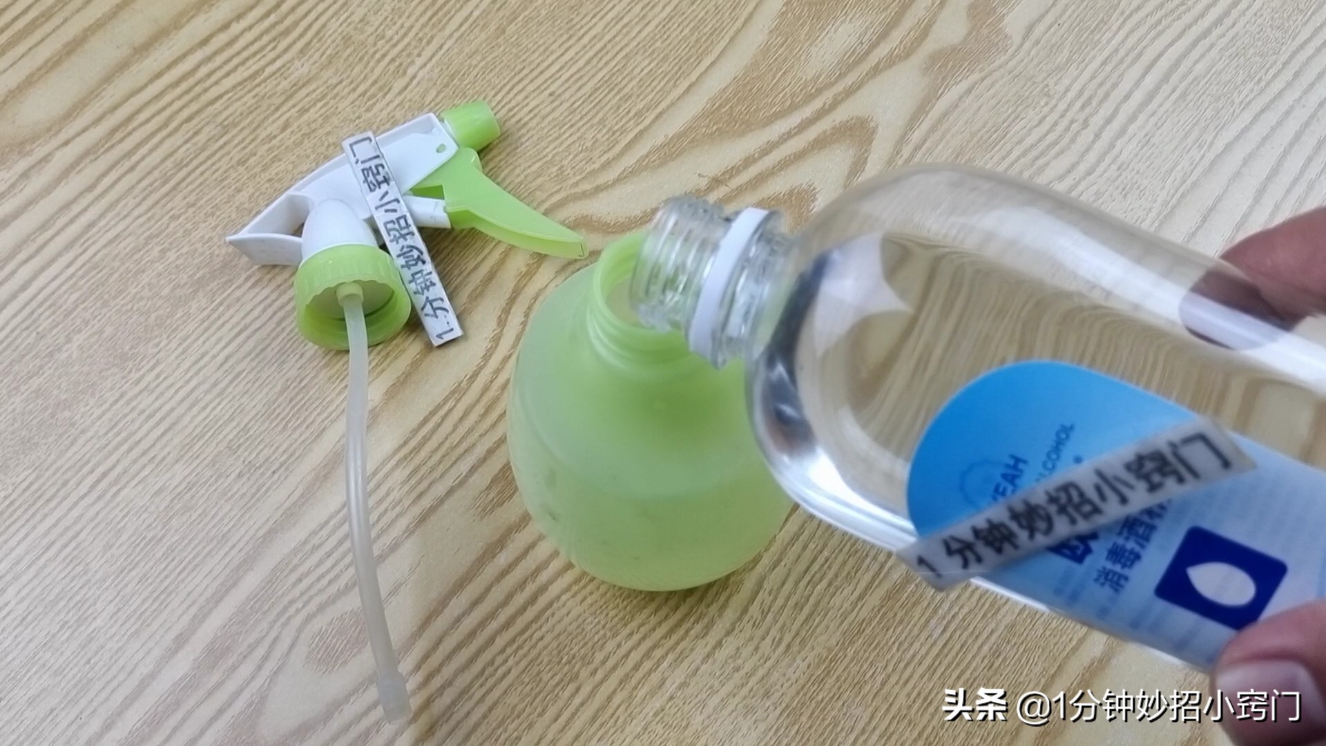 被子潮湿味道怎么去除,被子有异味怎么清除