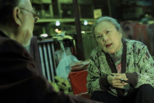 守30年活寡，花心丈夫带小三回家不敢反抗，邵音音的爱太卑微了