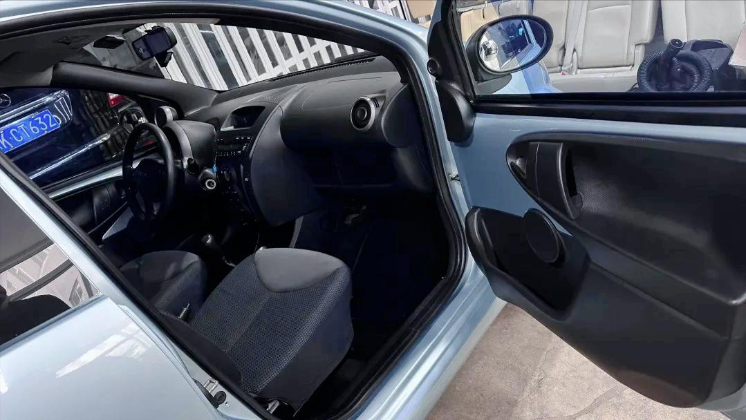 2010款比亚迪f0翻新案例,比亚迪f0全车翻新喷漆多少钱