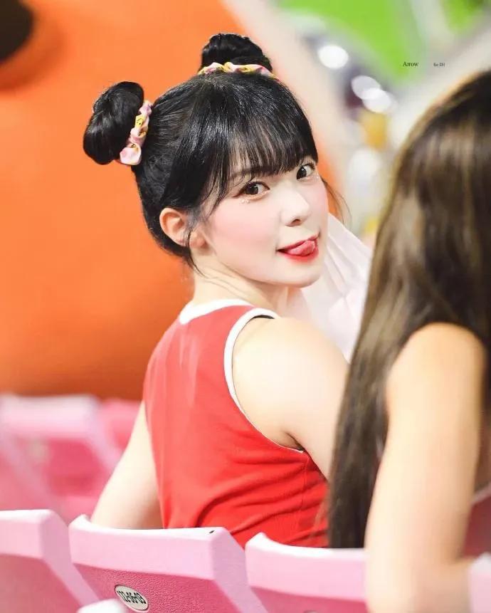 世界杯韩国拉拉队队长李多惠,韩国世界杯足球赛拉拉队队长