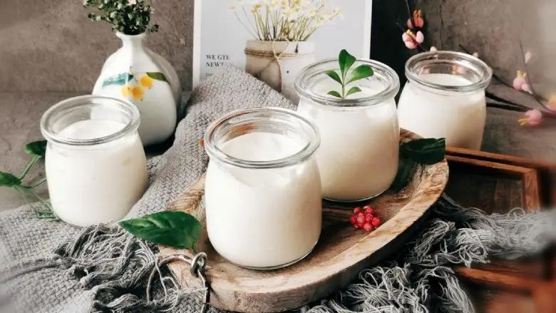 吃饱后坐着还是站着好消化,吃饱了躺着最好还是站着最好