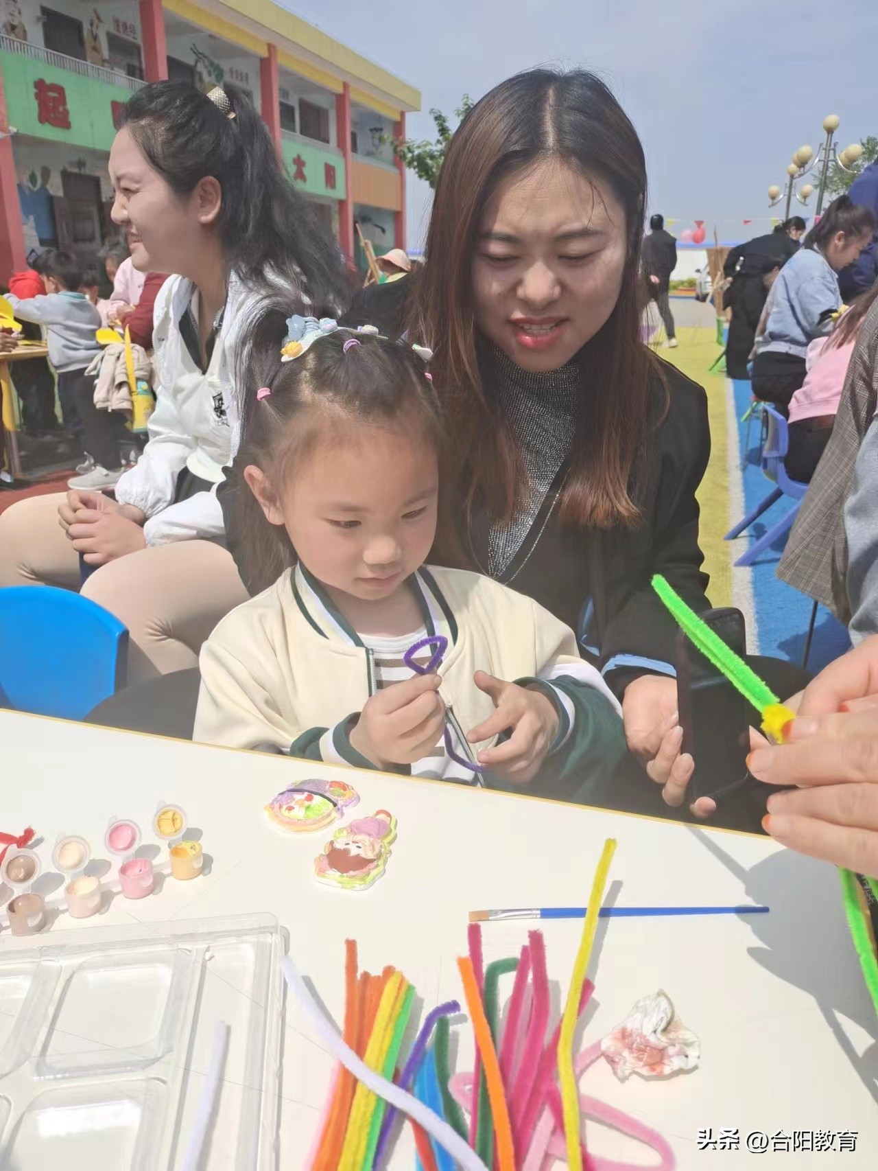 学校感恩母亲活动简讯,合阳花园社区感恩母亲