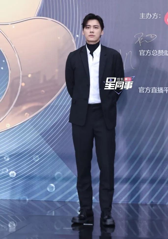 微博电影之夜，王一博朱一龙刘亦菲一骑绝尘张张好看