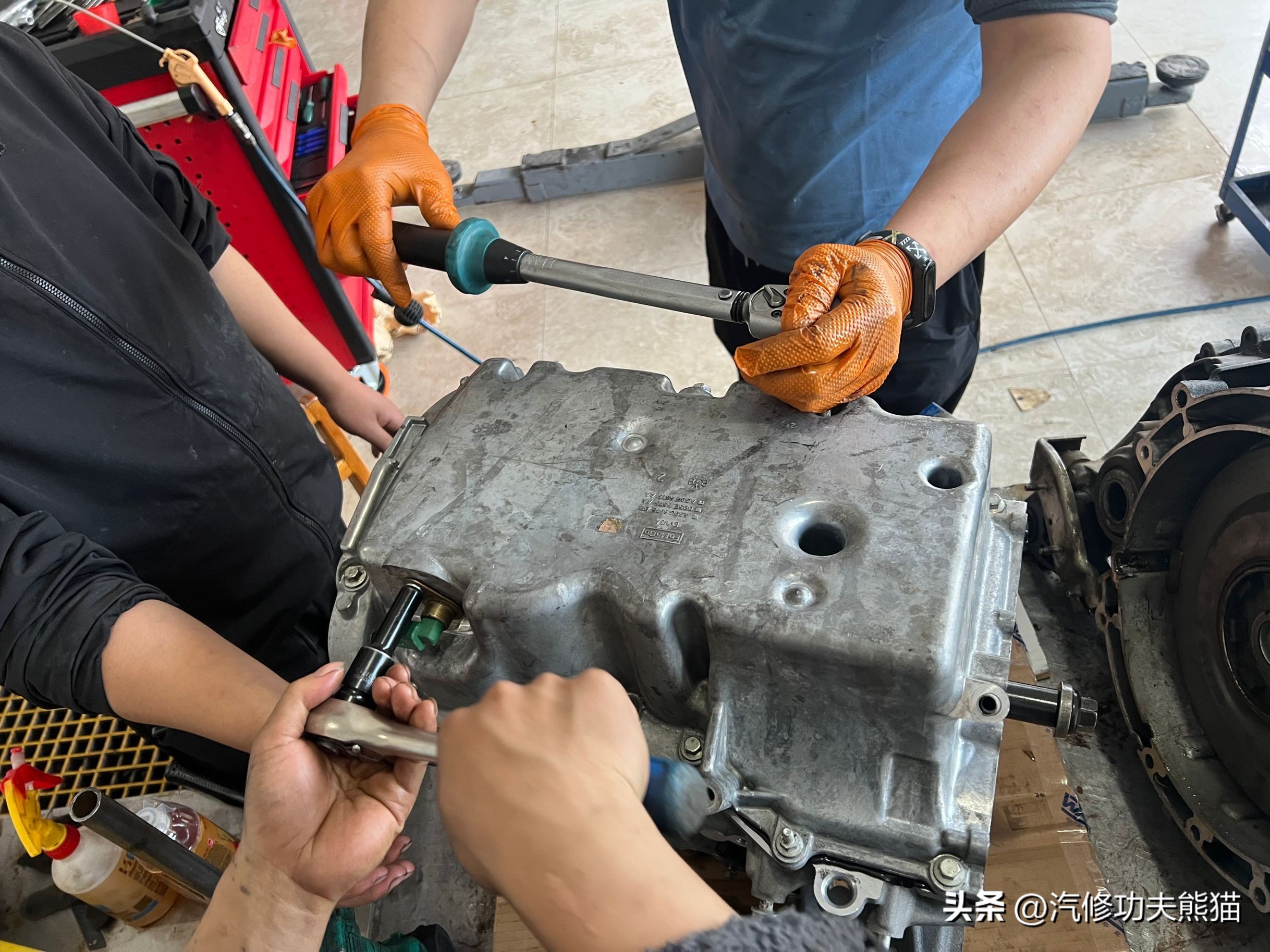 沃尔沃xc60十年老车,最新款沃尔沃xc60烧机油是通病吗