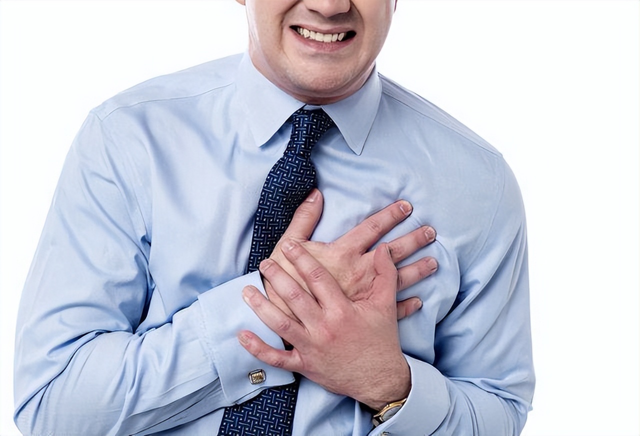 胸口刺痛几秒又好是怎么回事,右乳房靠近胸口处刺痛是心脏病吗