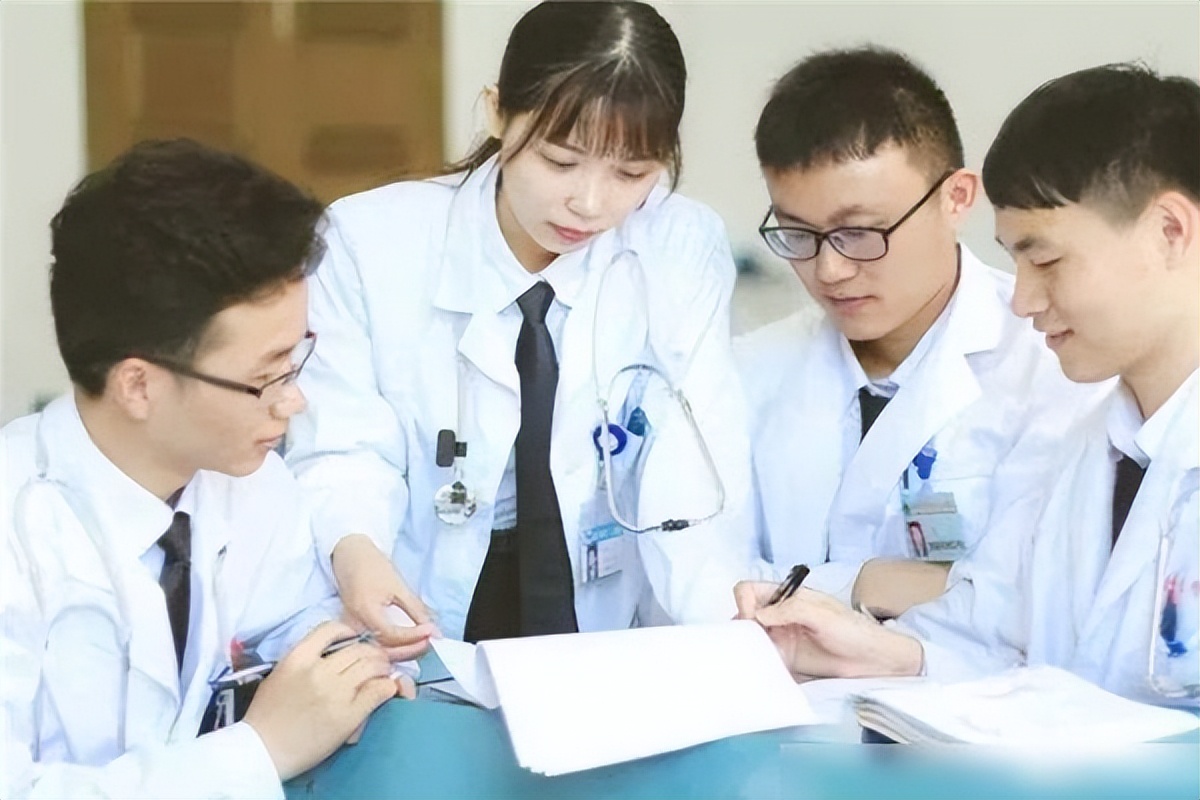 昆明医科大学附属口腔医院价目表,昆明医科大学附属口腔医院第二门诊部