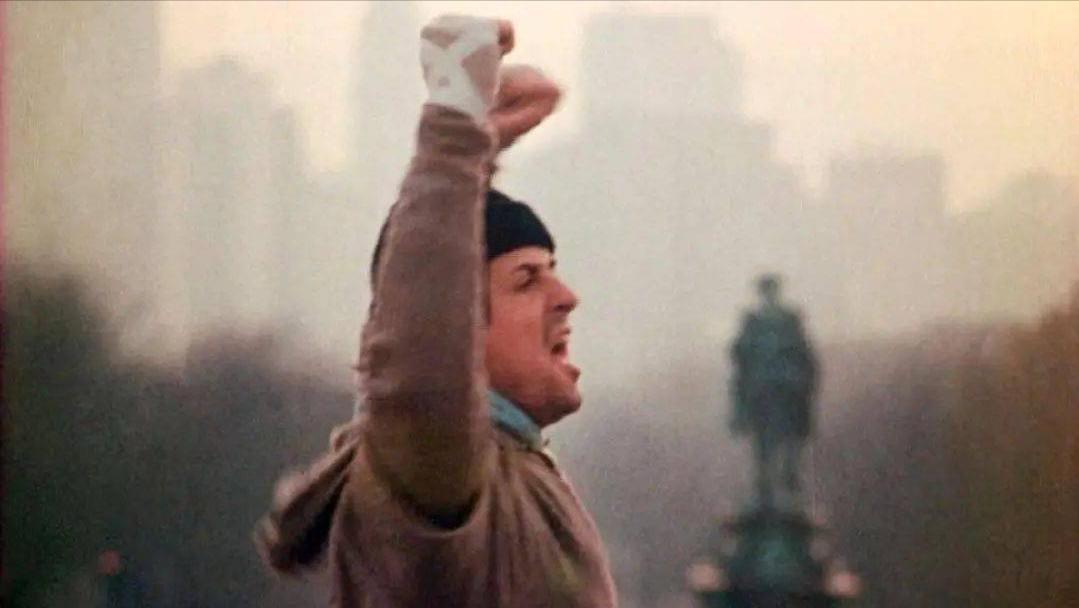 普通人该如何追逐梦想？《洛奇》传奇的血汗之旅，或许能找到答案