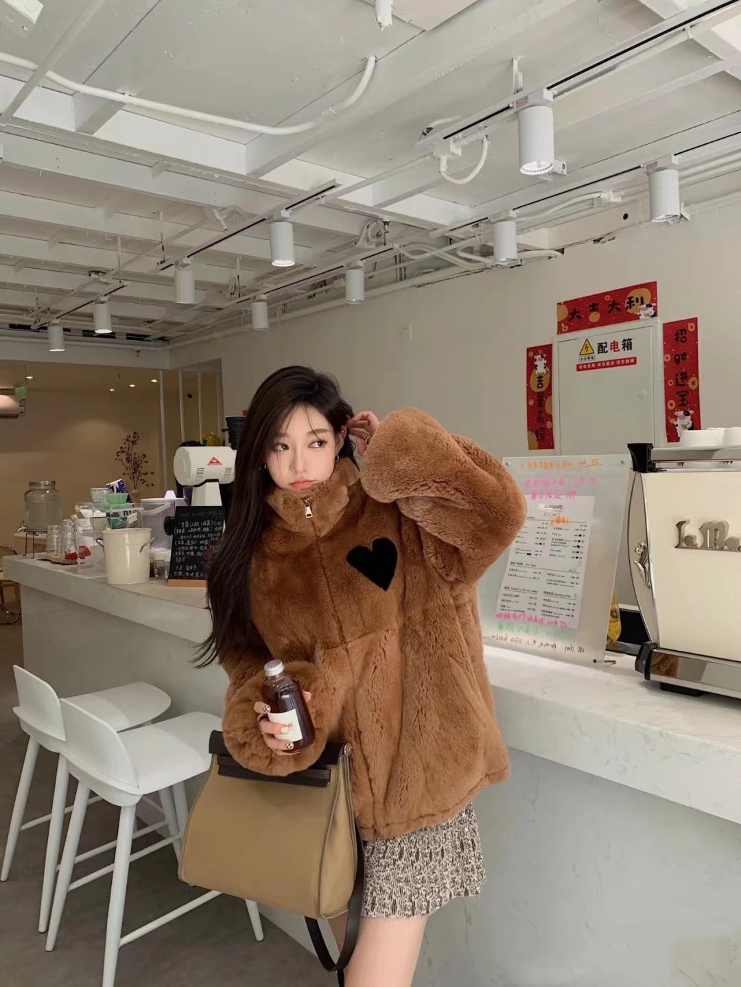 兔毛皮草不显臃肿,兔毛皮草背面硬了怎么办