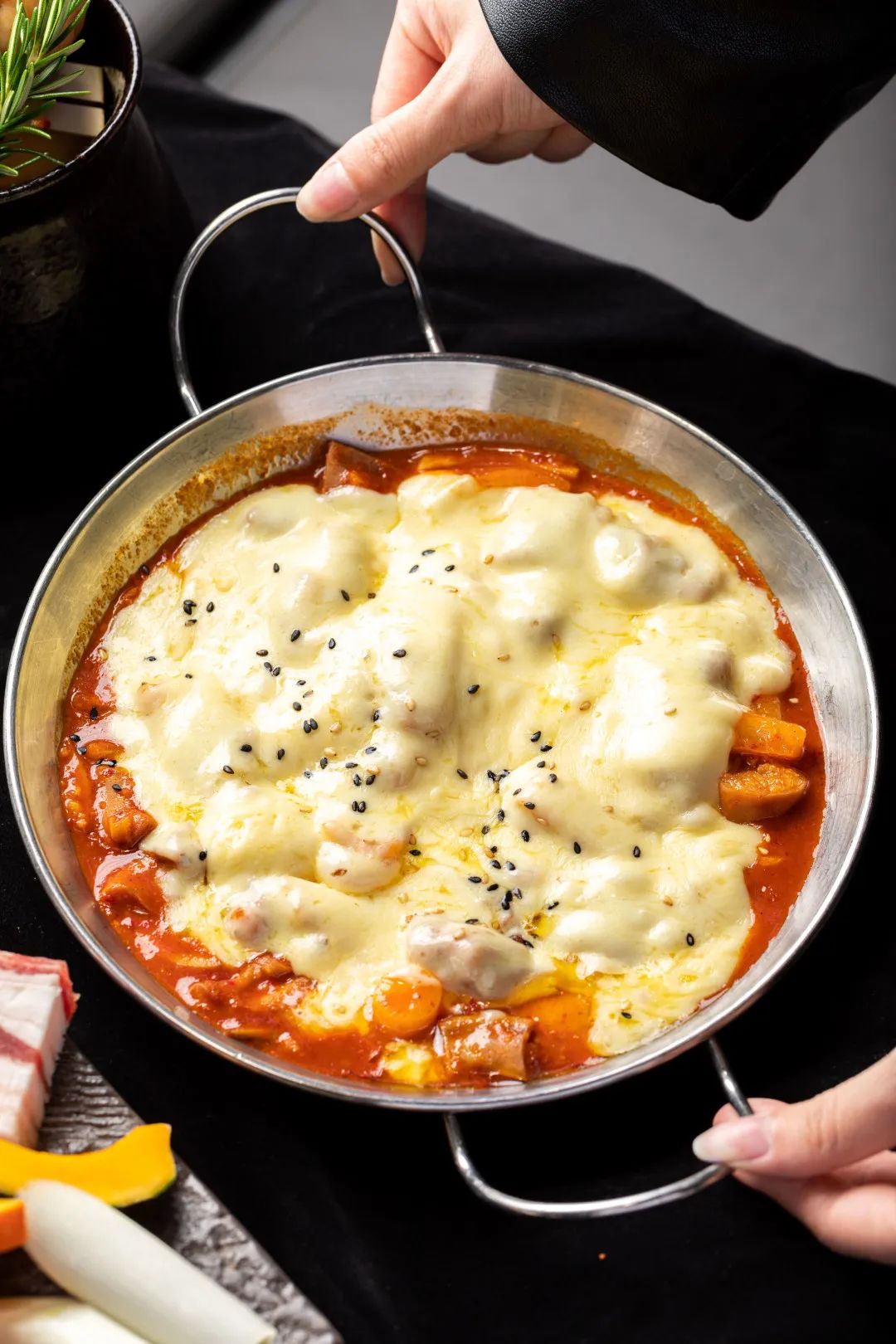 在太空中吃烤肉,上海太空舱烤肉