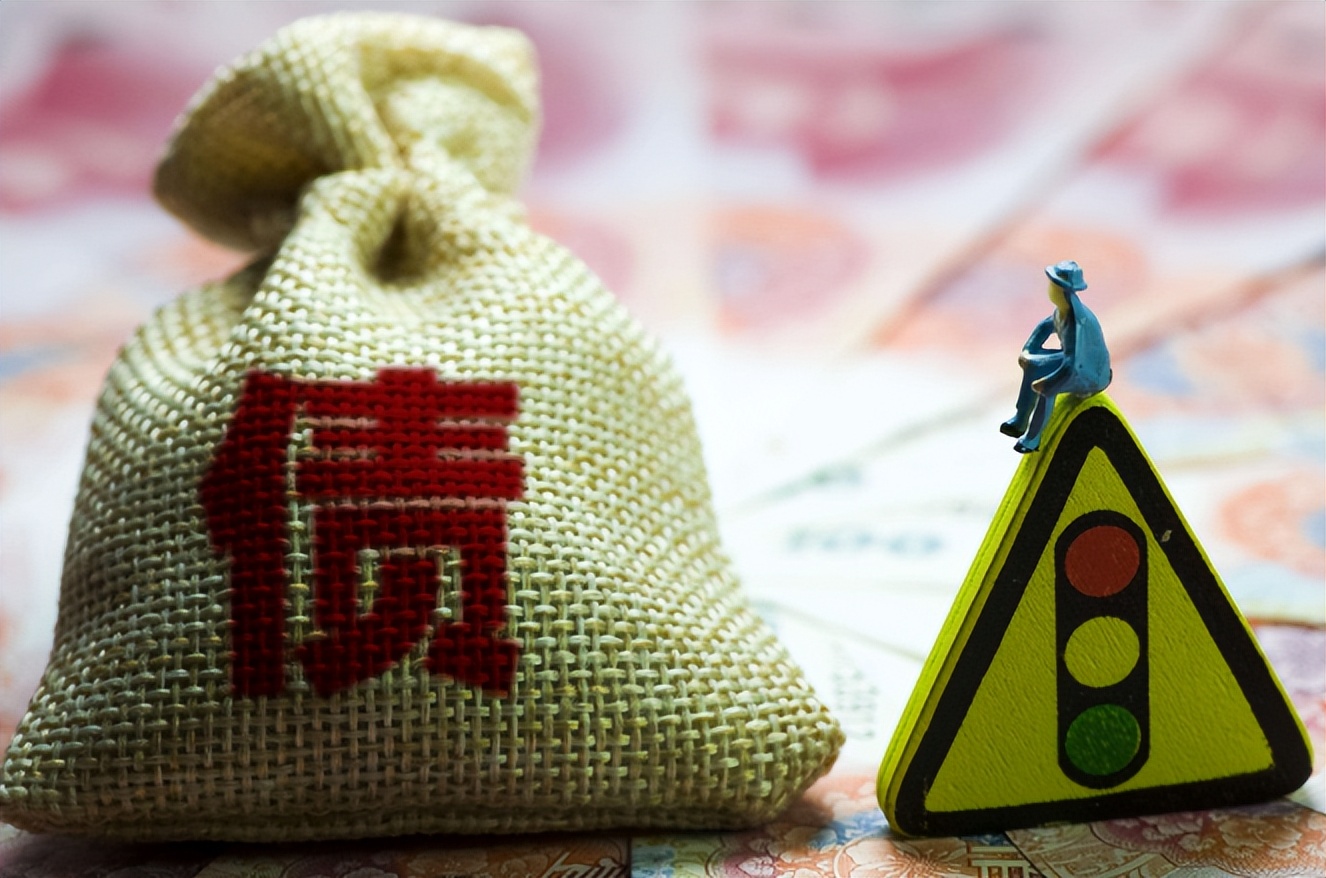 家庭年收入多少算中产家庭,年收入多少的家庭才算是小康家庭