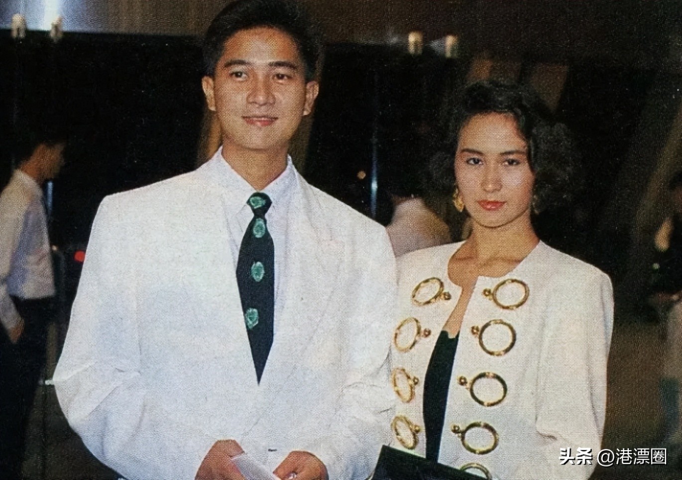 香港人挤爆深圳最爱去的地方,香港八卦中心在哪