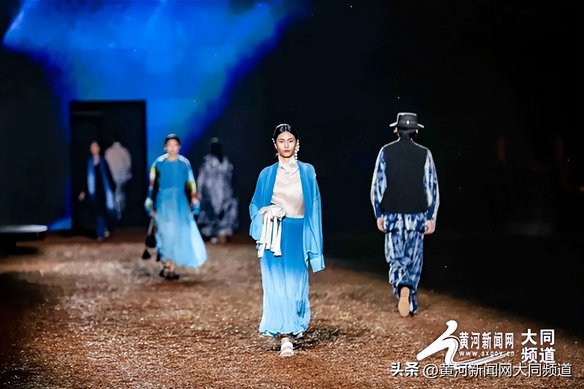 参观云冈石窟景区,云冈石窟景区视频