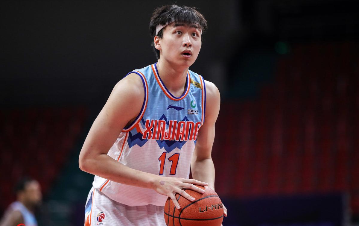 郭艾伦潘玮柏篮球,邓超郭艾伦完整视频