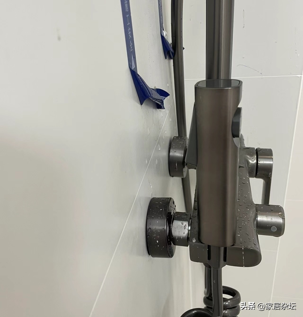 花洒用了三年还能换吗,入住一年的卫生间