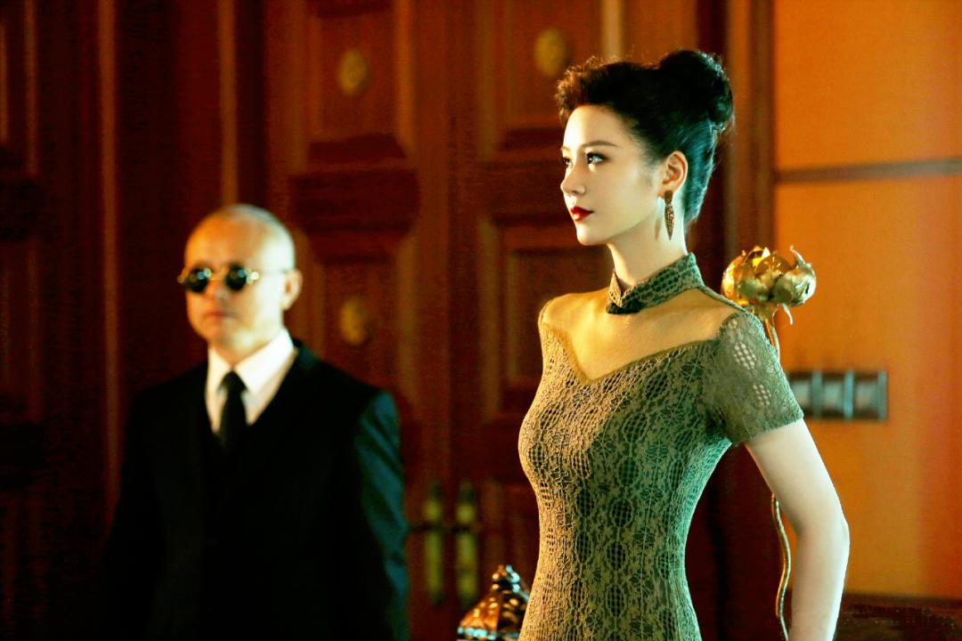 53岁扮少年，41岁装清纯少女，2022最烂10部电影，一部比一部辣眼