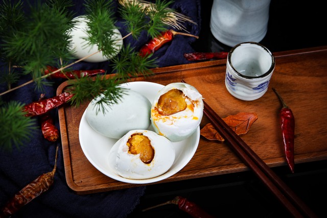 咸鸭太咸怎么处理变淡,咸鸭怎么样才不会咸