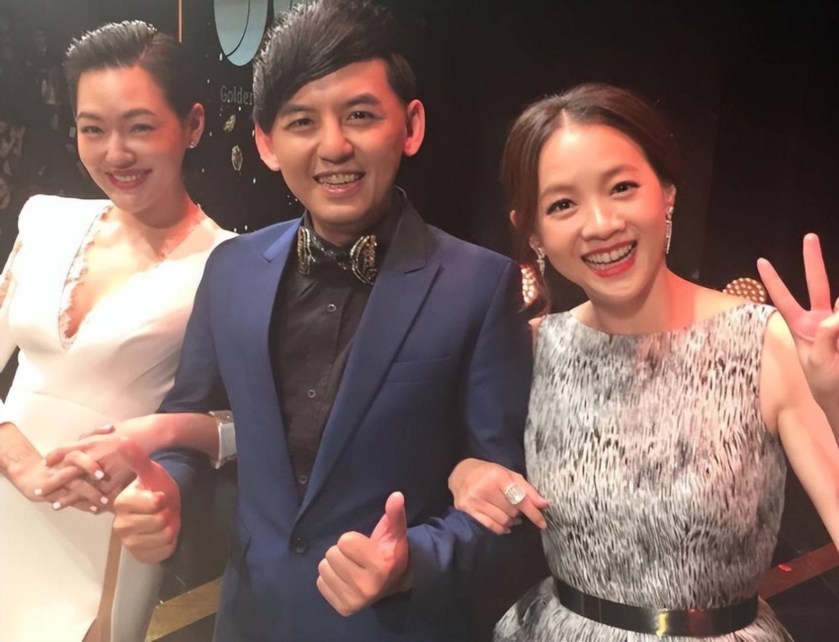 小S早年综艺被扒,竟当众给日本人舔脚!网友:隔着屏幕都想吐