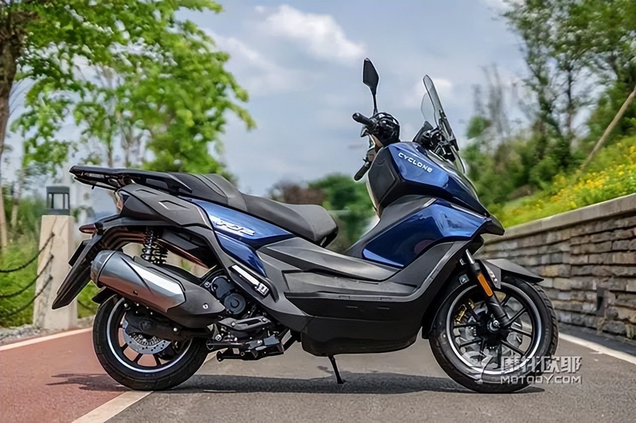 250cc踏板算不算大排量,哪款三万以内250cc踏板值得入手