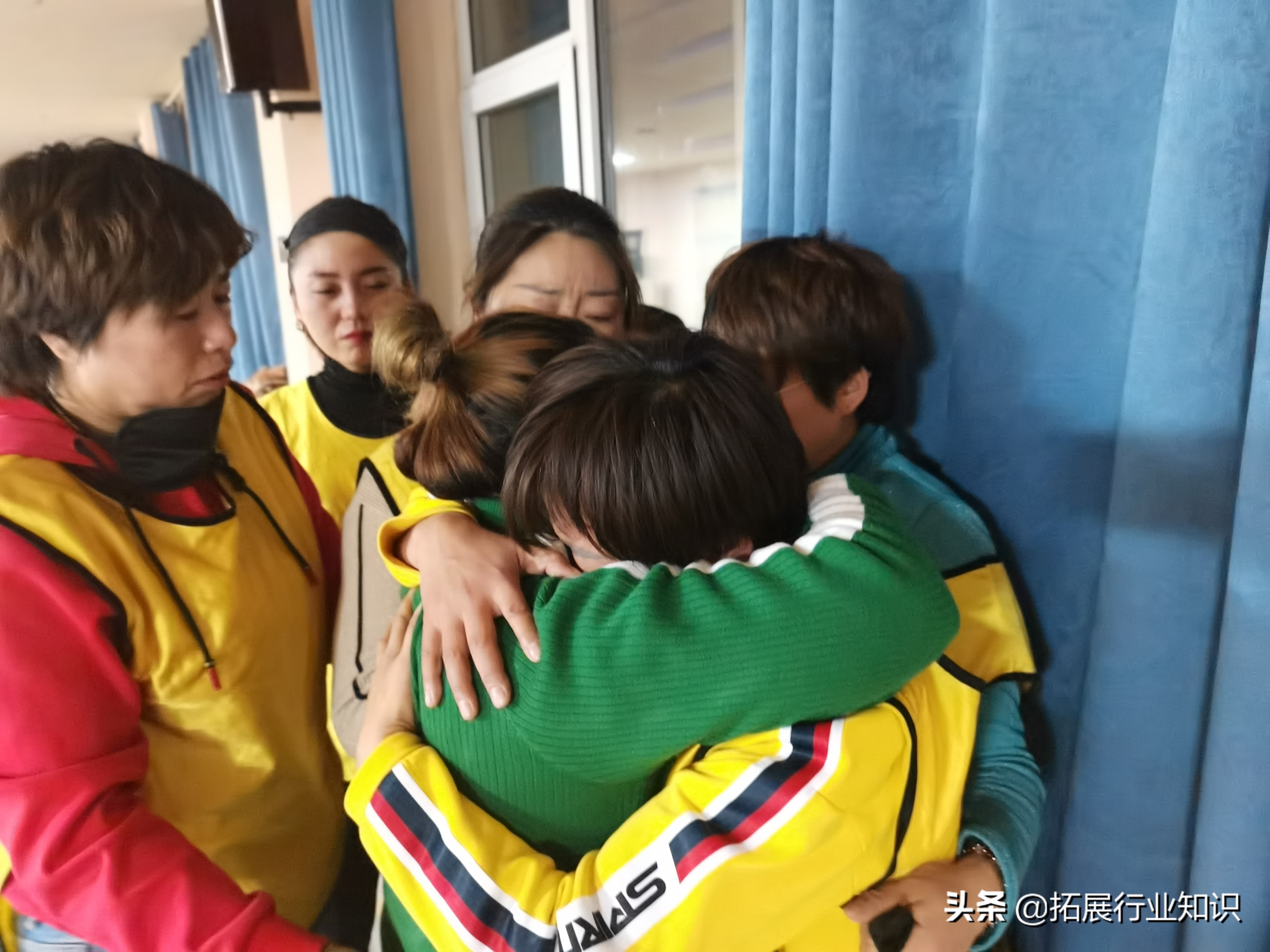 济南美发魔鬼训练,济南新老员工拓展训练