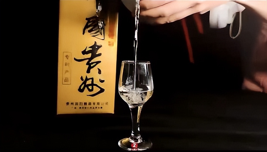 97年香港回归2斤装赖茅多少钱,香港回归特制赖茅一斤多少钱