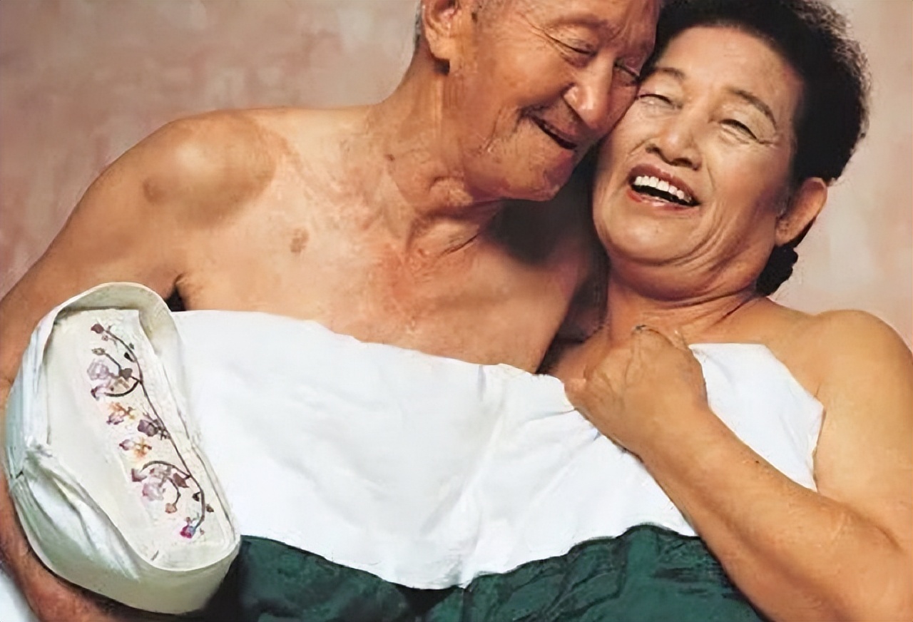 76岁老太改嫁十几次染上艾滋病,71岁丧偶老人染上艾滋病