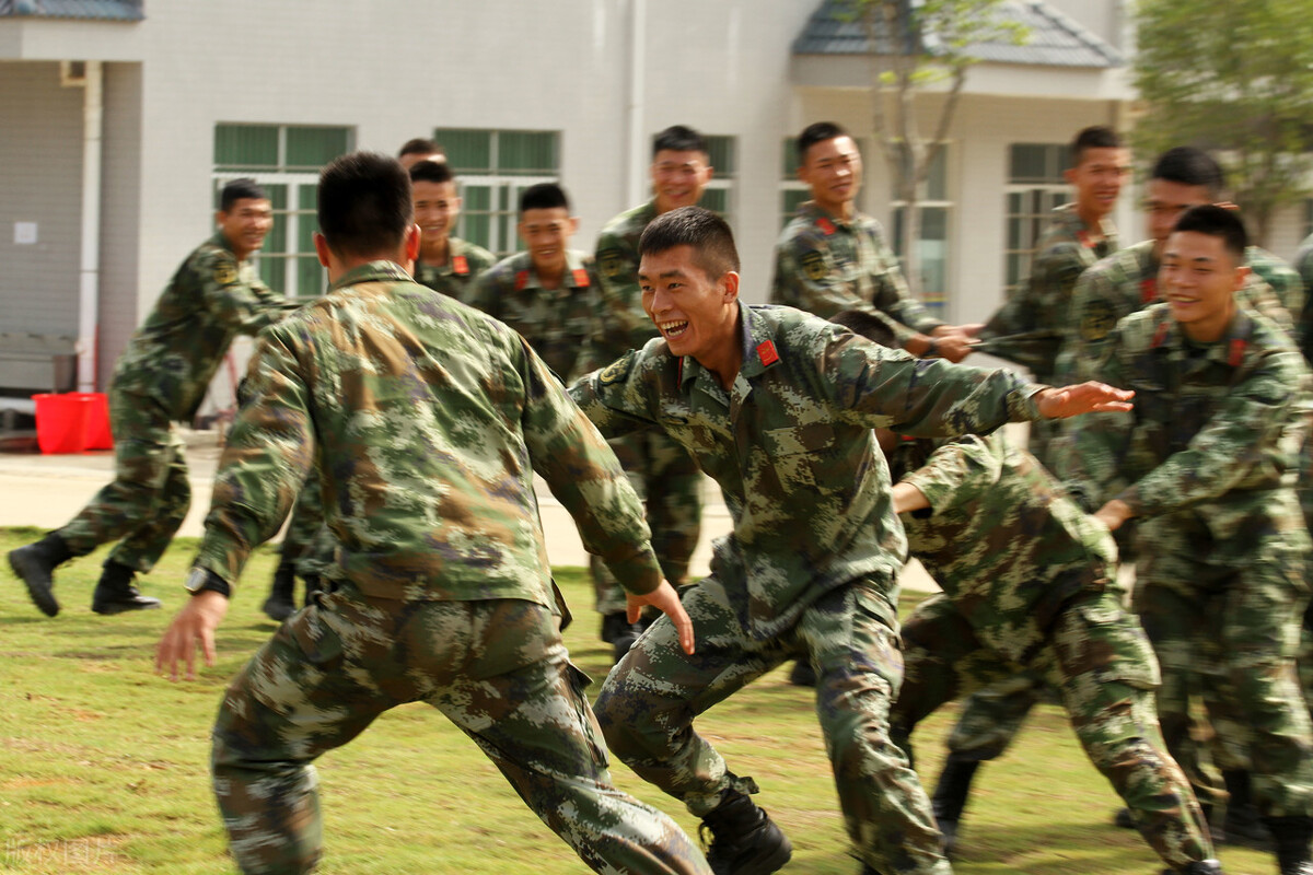 参军要符合怎样的条件,参军符合什么条件能考军校