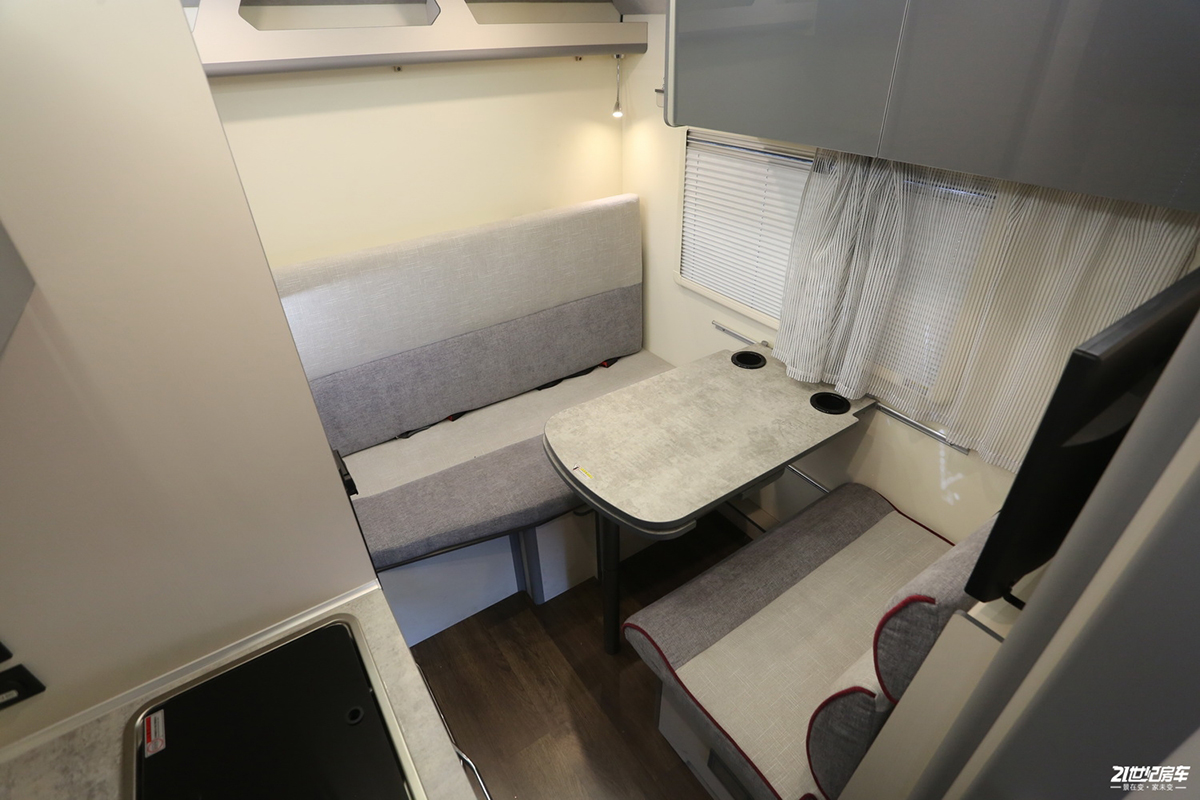 四驱房车价格5-10万元,全新全款房车10万左右