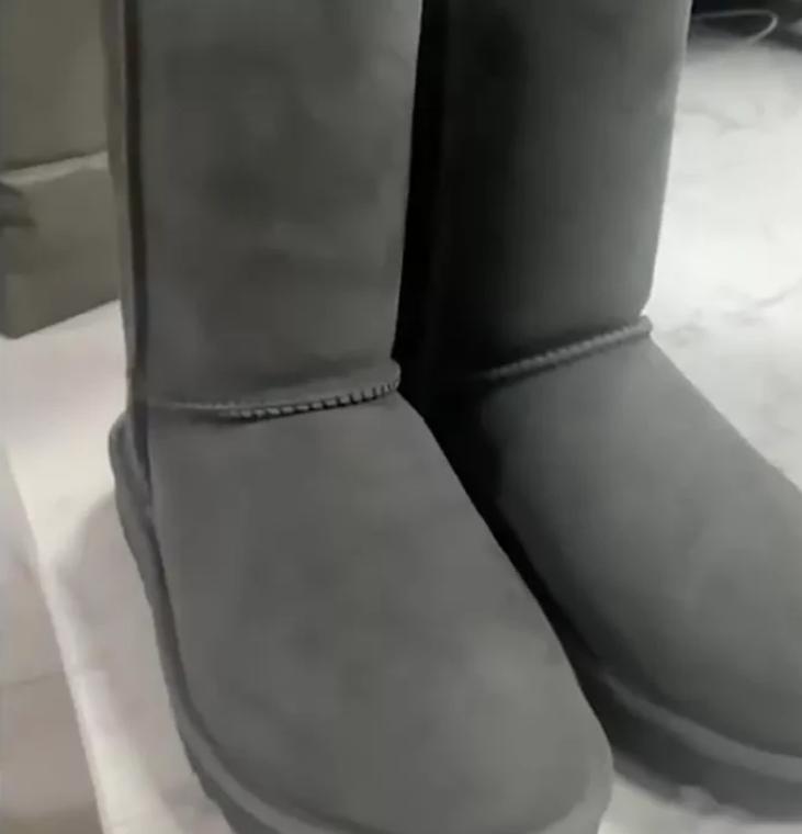 女子抹ugg护手霜,ugg雪地靴碰了护手霜