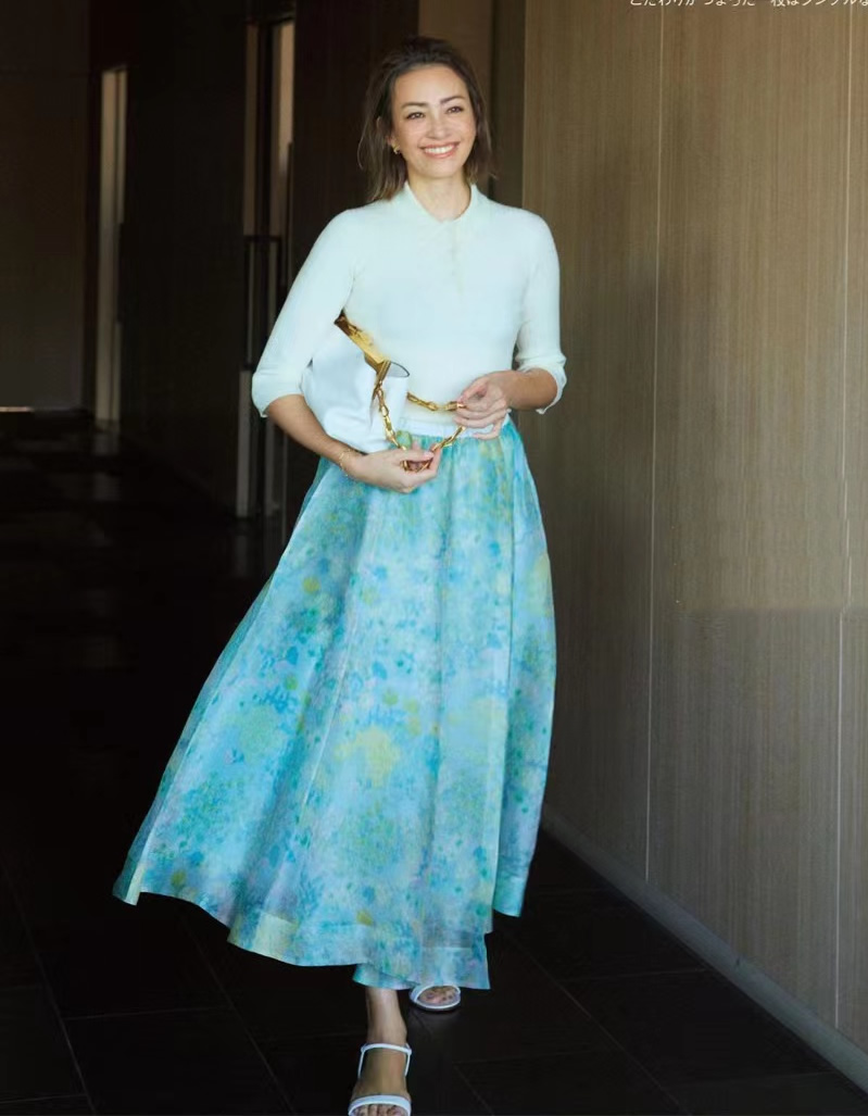 直筒裙和伞裙哪个有气质,伞裙连衣裙蓬蓬裙