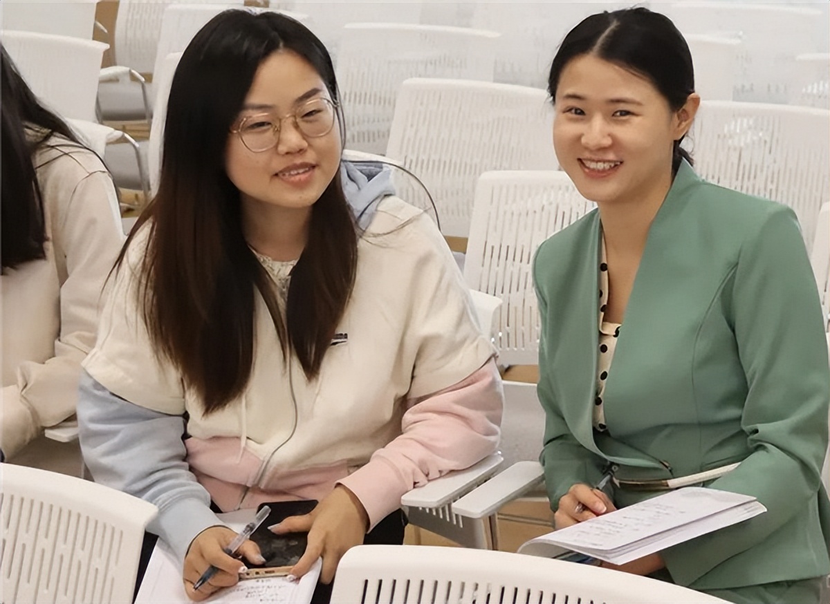 秉持“学·无涯”理念，天府八小迎来第二届“无涯课堂”教学节