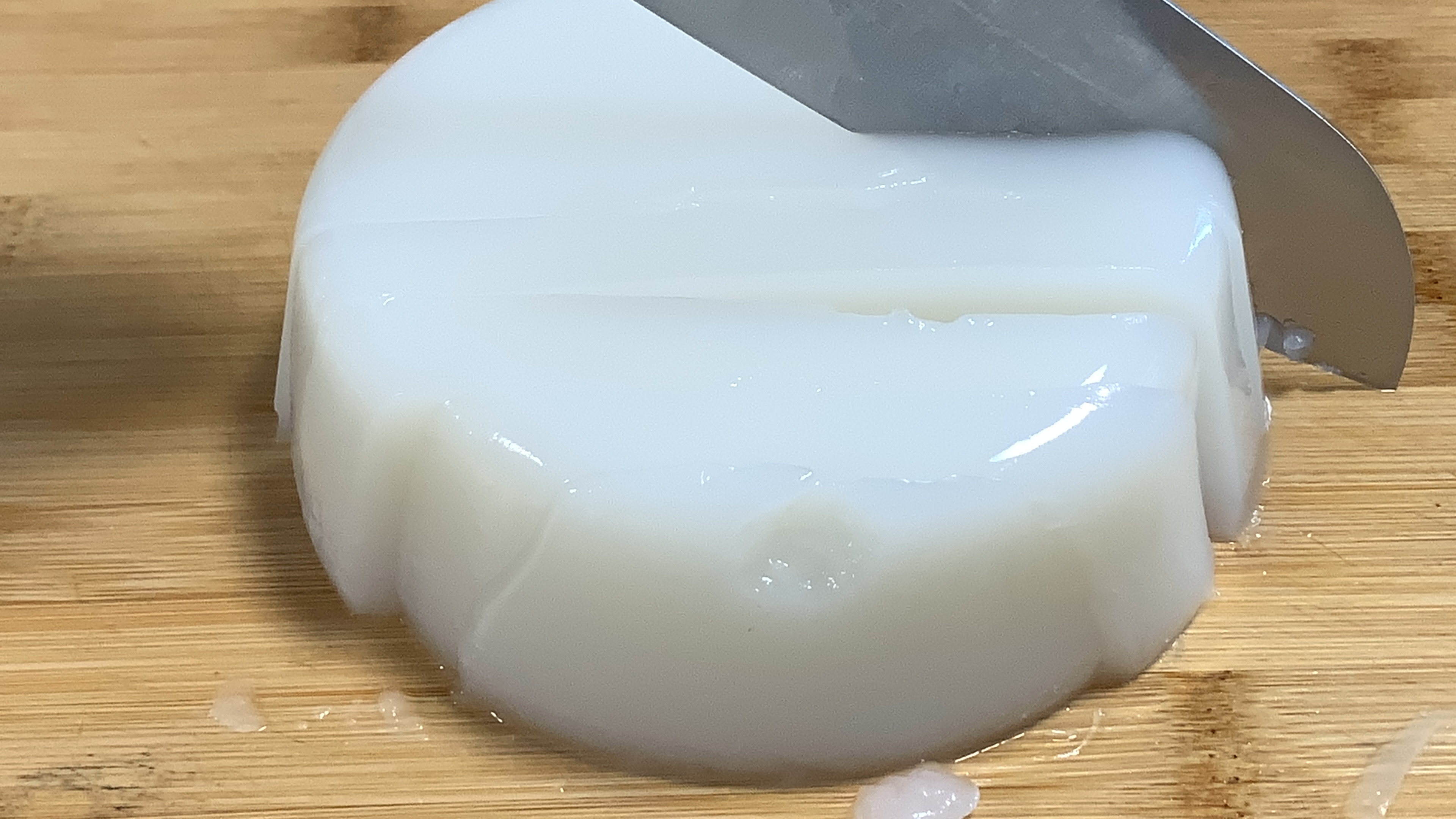 凉粉怎么做柔软劲道不容易断,用什么淀粉做凉粉最劲道