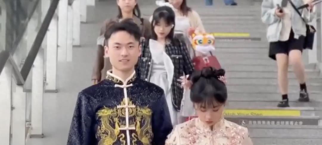 最高端大气上档次的婚车,超级豪华的婚车价格多少