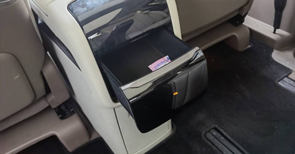 腾势d9最新试驾,腾势d9如何定义豪华全能mpv