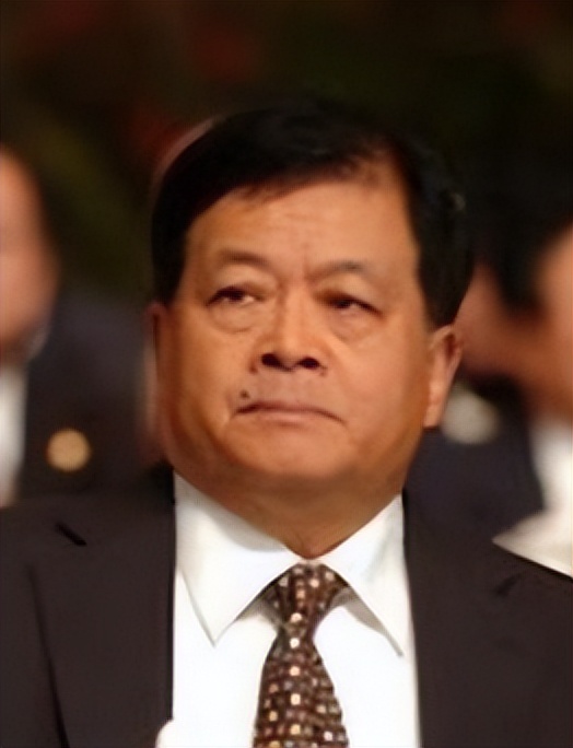 中国超级富豪们的家庭出身！寒门难出贵子