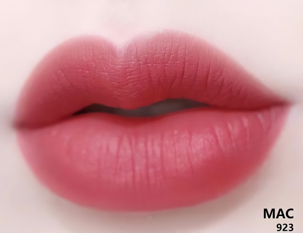 又显白又显气质的秋季口红,适合素颜还显白的口红全都在这里