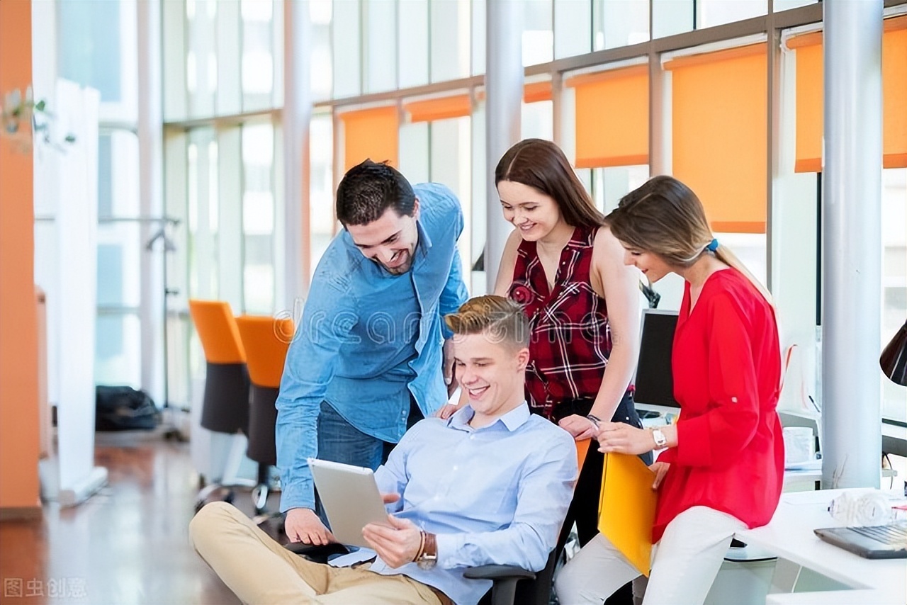 怎么写新闻稿件标题,新闻稿应该写哪些内容