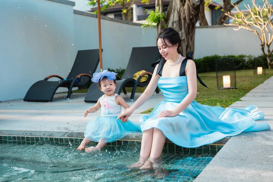 孟晚舟穿的白色连衣裙是什么品牌,孟晚舟同款连衣裙大码