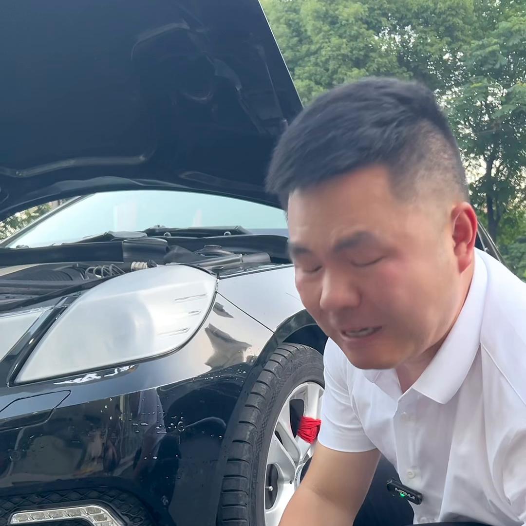 看锴锅如何把大灯搞的跟新的一样！#汽车人的日常