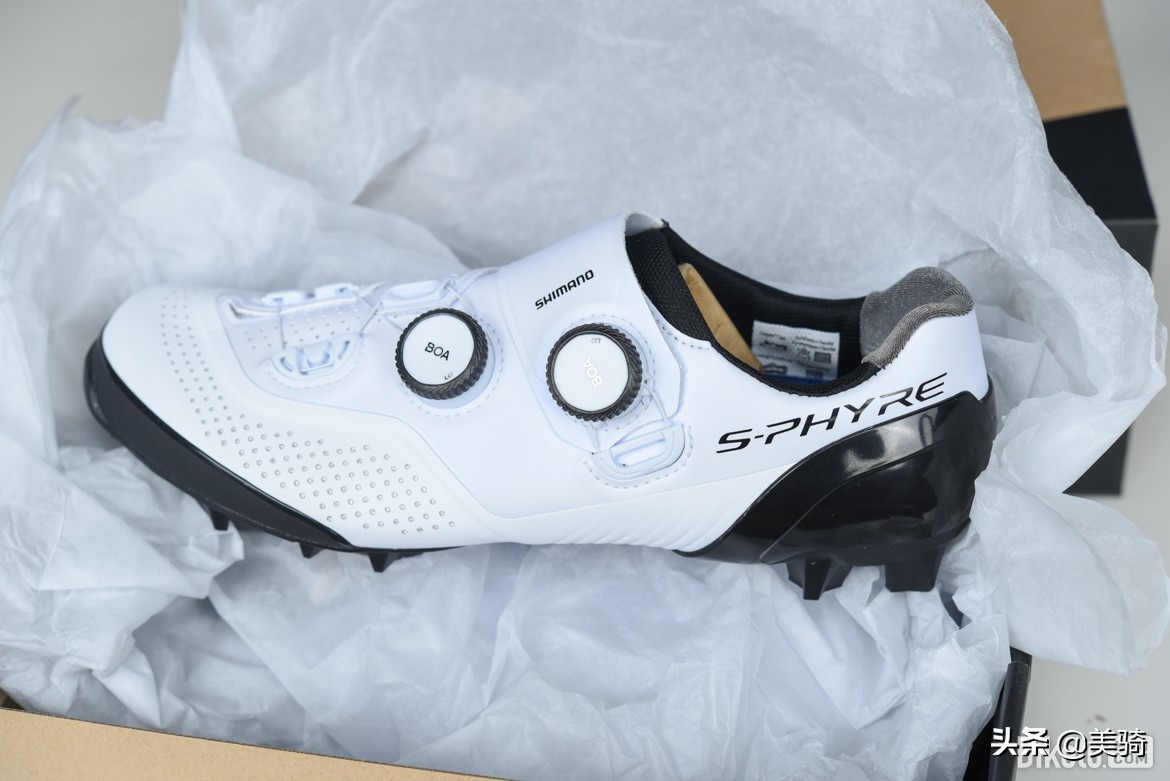更像RC9了?超轻旗舰山地锁鞋S-PhyreXC902快速开箱