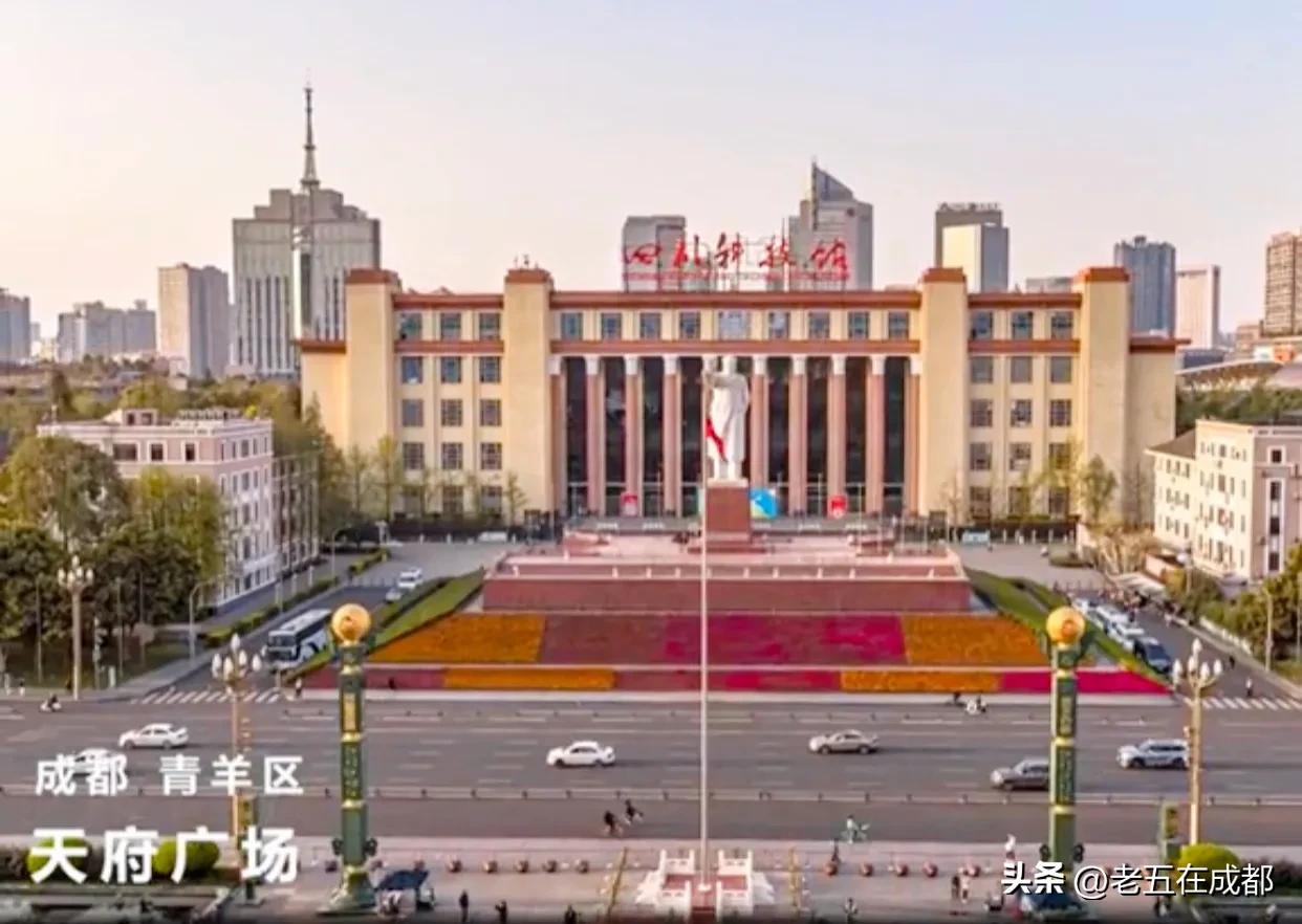 成都到布达拉宫旅游详细攻略,成都自驾张家界旅游详细攻略