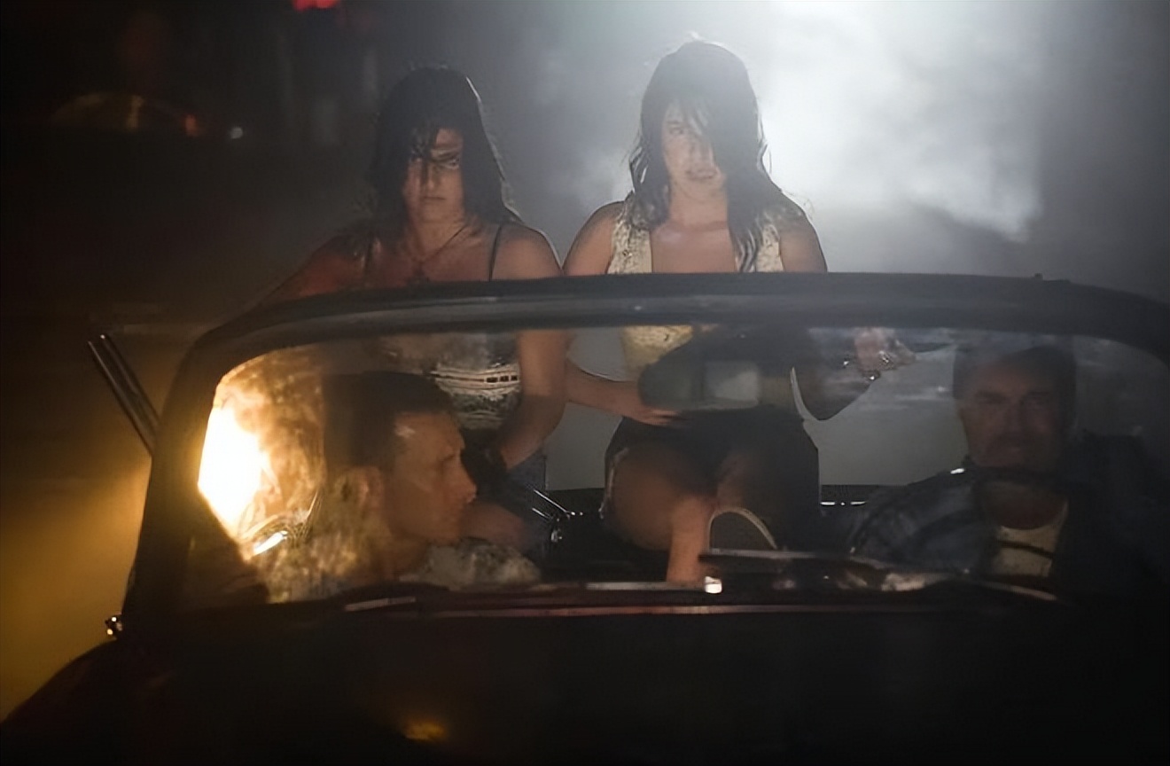 鼎鼎大名的10大黄暴电影，部部看点十足，可别说你一部都没看过